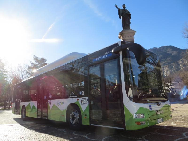  AUTOBUS URBANO METANO TRENTO