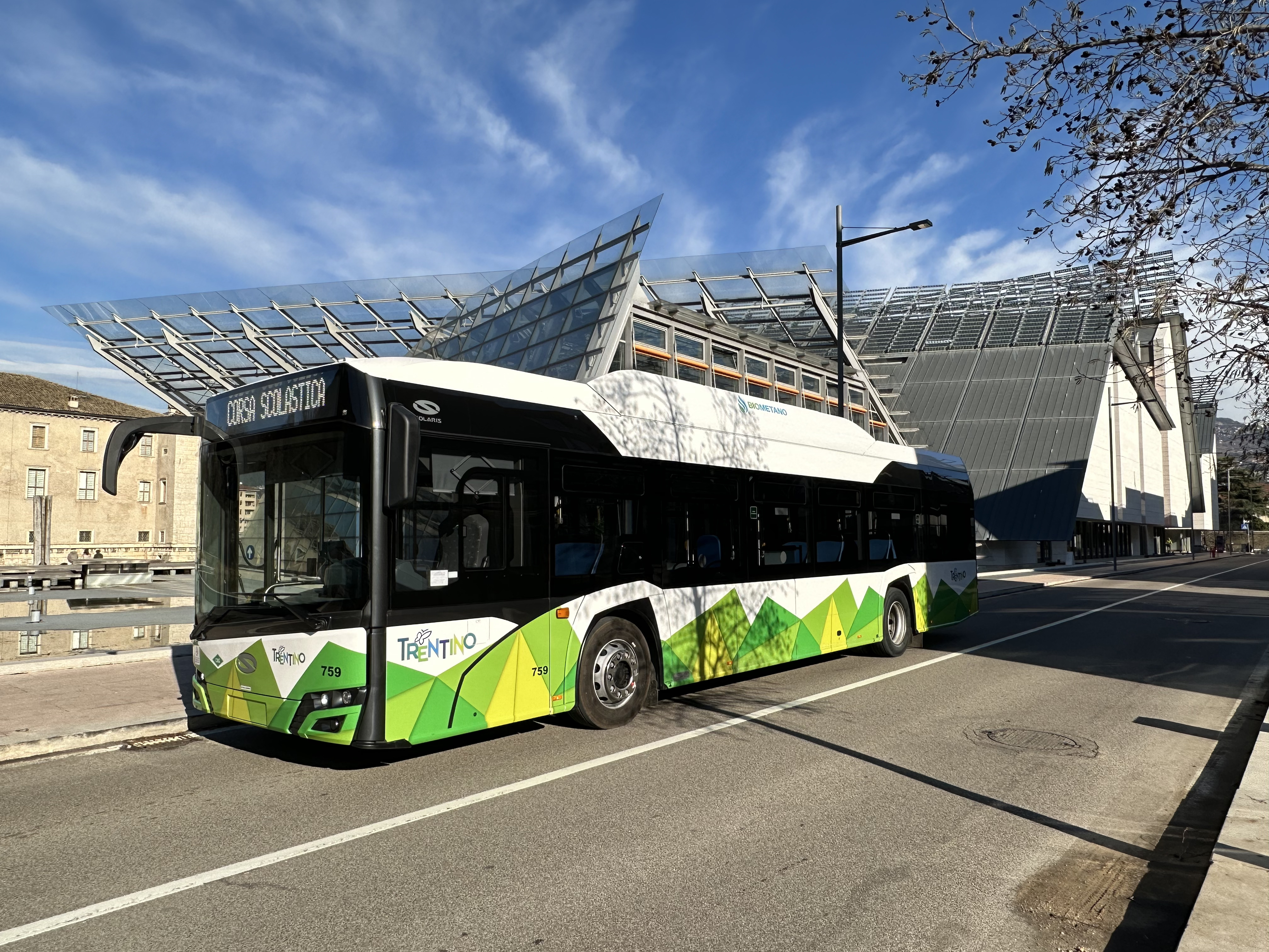 Autobus SOLARIS URBINO con alimentazione a gas naturale compresso (CNG)